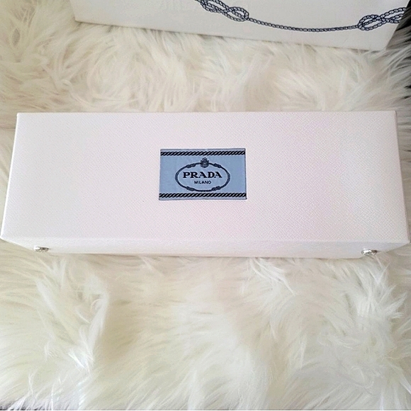 PRADA GIFT BOX & SHOPPING BAG SET W CARDS - Picture 6 of 7
